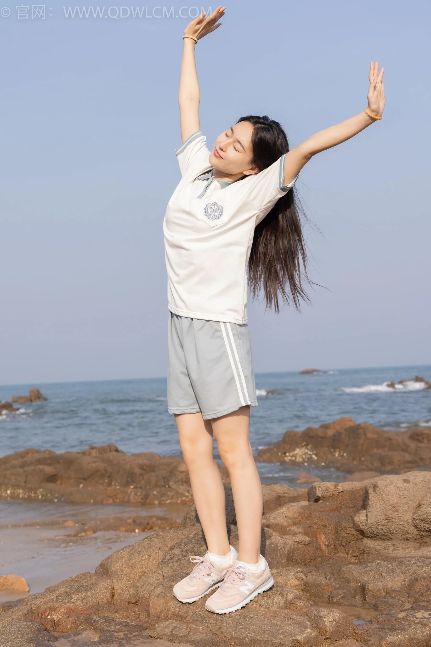 物恋传媒 NO.1567 美兔-海边的风 [151P]插图7